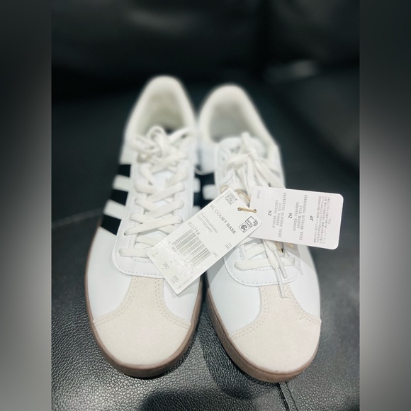 Adidas VL COURT BASE SHOES NWT SIZE 9 women’s - Picture 6 of 8